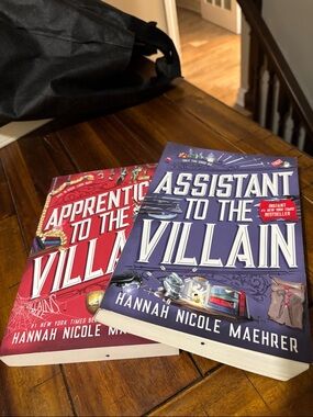 Apprentice to the Villain & Assistant to the Villain - Red and Purple Book Set